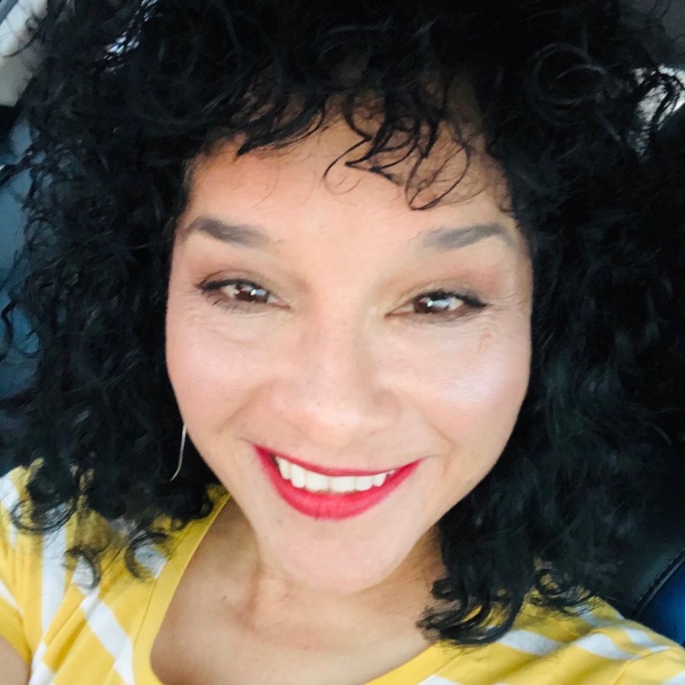 Meet your Posher, Pilar